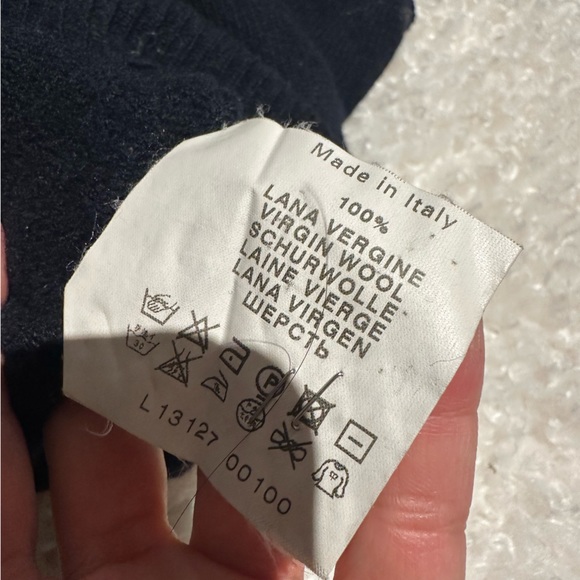 Hugo Boss Wool Vest Made in Italy - Picture 11 of 13